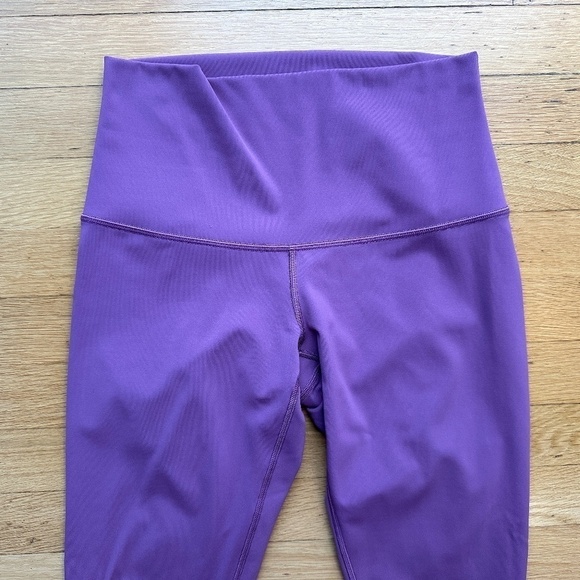 Lululemon Wunder Under Crop II Roll Down Scallop Full On Luxtreme 24" Sz 8? - Picture 5 of 10
